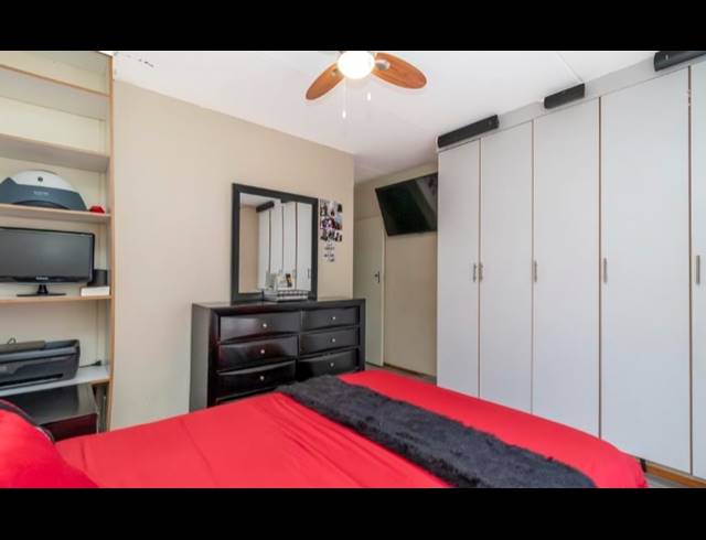 2 bed property to rent in SHARONLEA